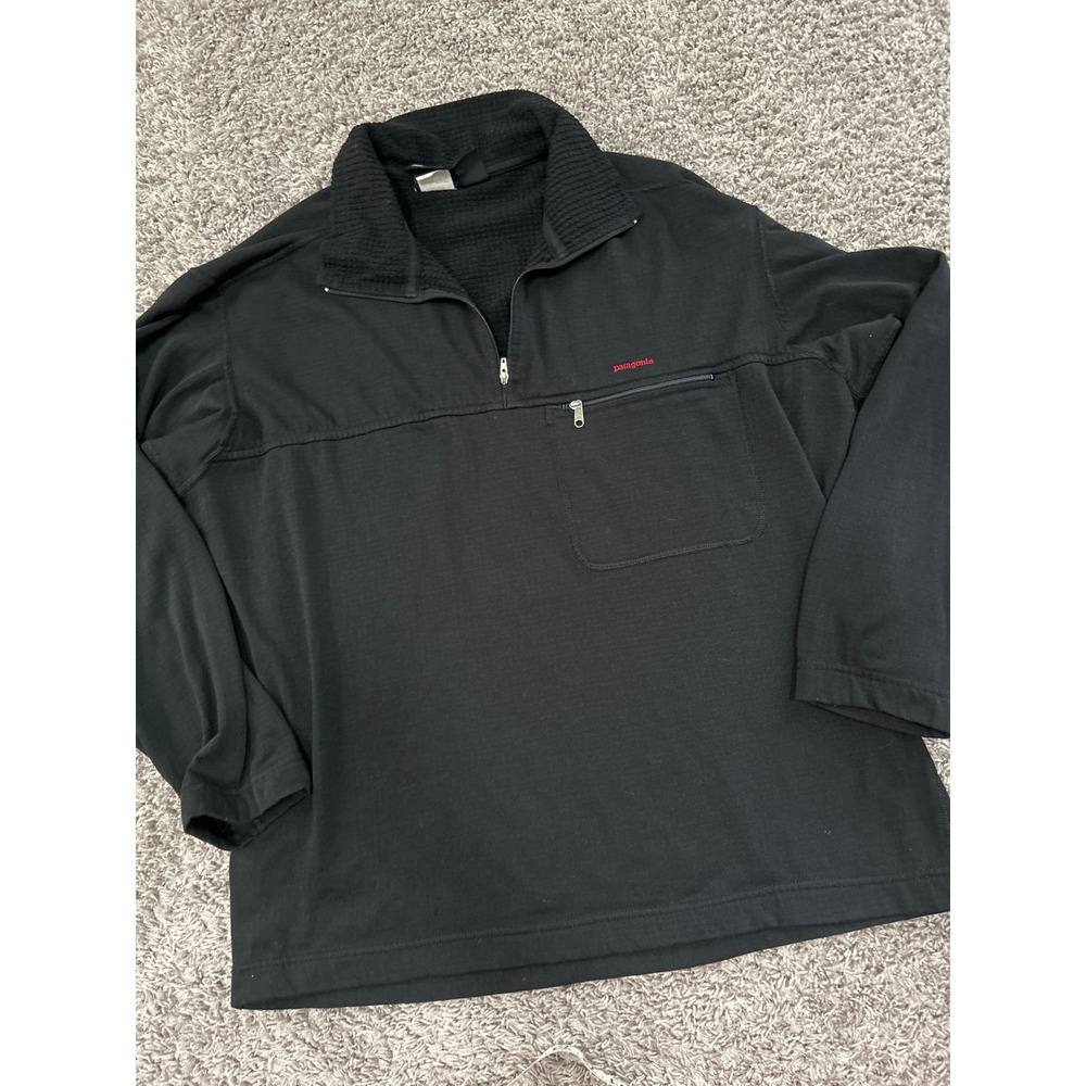 Vintage Patagonia Regulator R1
Pullover Fleece Quarter Zip Jacket
Black L